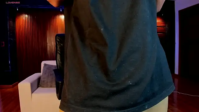 Aaron Scoot online show from January 13, 8:36 pm