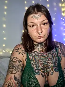 lizzardqueeen online show from February 10, 10:03 pm