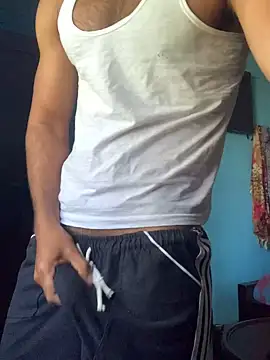 Snapshot of Vampire_xoxo chatting on December 2, 6:30 am Vampire xoxo online show from December 2, 6:30 am