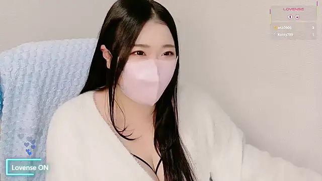 yukinko o  online show from October 16, 2:07 pm