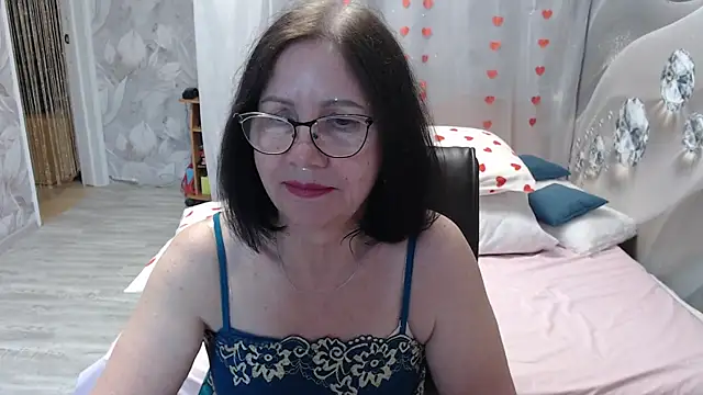 OlgaHottie online show from May 15, 11:56 pm