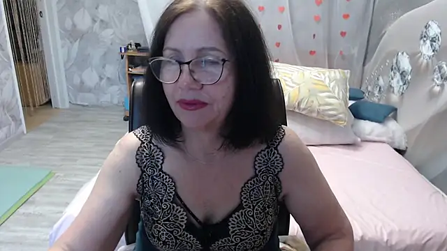 Snapshot of OlgaHottie chatting on June 23, 11:47 pm OlgaHottie online show from June 23, 11:47 pm
