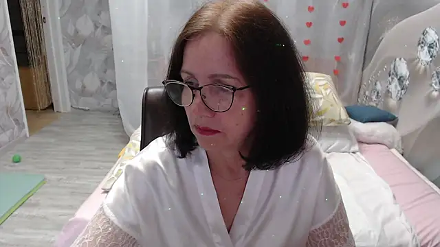 Snapshot of OlgaHottie chatting on July 4, 11:44 pm OlgaHottie online show from July 4, 11:44 pm