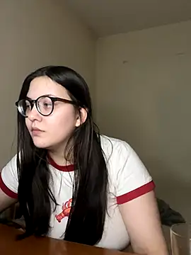 Prudie Gabriella online show from November 3, 7:15 pm