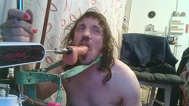 cyril020202 online show from January 9, 6:10 pm