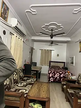 John desihunk online show from December 15, 9:45 am