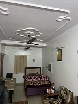 Snapshot of John_desihunk chatting on February 3, 8:24 pm John desihunk online show from February 3, 8:24 pm