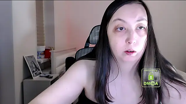 cute and hot online show from January 31, 7:11 pm