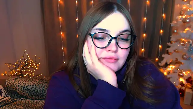 Snapshot of Emaaa_ua chatting on December 13, 4:05 pm Emaaa ua online show from December 13, 4:05 pm