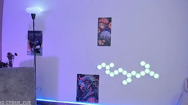 Snapshot of cyberzoe chatting on March 3, 6:03 pm cyberzoe online show from March 3, 6:03 pm