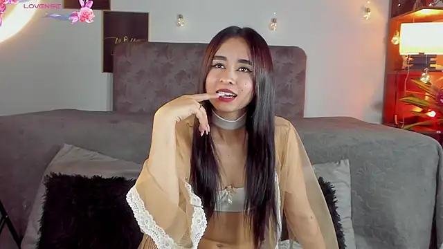 Snapshot of angelinepossy chatting on January 2, 9:07 pm angelinepossy online show from January 2, 9:07 pm