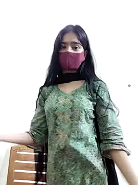 Snapshot of Arisha- chatting on February 5, 8:02 pm Arisha- online show from February 5, 8:02 pm