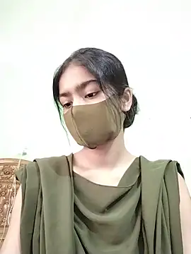 Snapshot of Arisha- chatting on May 20, 6:30 am Arisha- online show from May 20, 6:30 am