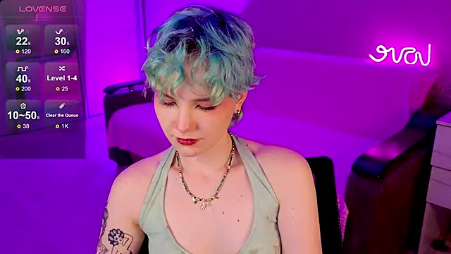 Snapshot of School_Love chatting on December 25, 7:13 pm School Love online show from December 25, 7:13 pm