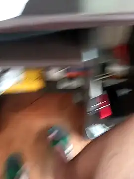 Snapshot of lobomisterioso13 chatting on December 26, 7:05 pm lobomisterioso13 online show from December 26, 7:05 pm