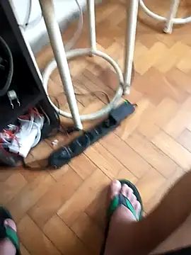 Snapshot of lobomisterioso13 chatting on February 24, 4:47 pm lobomisterioso13 online show from February 24, 4:47 pm