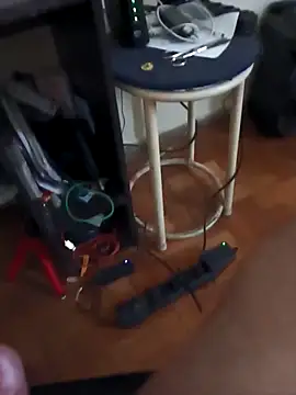 Snapshot of lobomisterioso13 chatting on September 15, 1:33 pm lobomisterioso13 online show from September 15, 1:33 pm