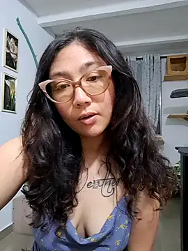 Snapshot of Mia_Ruiz chatting on January 31, 3:30 am Mia Ruiz online show from January 31, 3:30 am