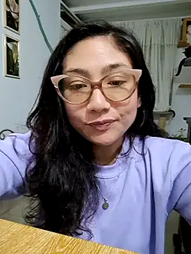 Snapshot of Mia_Ruiz chatting on February 8, 1:43 am Mia Ruiz online show from February 8, 1:43 am