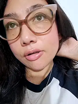 Snapshot of Mia_Ruiz chatting on February 15, 1:42 am Mia Ruiz online show from February 15, 1:42 am