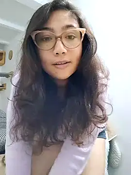 Snapshot of Mia_Ruiz chatting on February 19, 3:39 am Mia Ruiz online show from February 19, 3:39 am