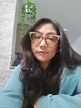 Snapshot of Mia_Ruiz chatting on March 3, 12:26 am Mia Ruiz online show from March 3, 12:26 am