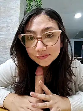 Snapshot of Mia_Ruiz chatting on March 16, 3:25 am Mia Ruiz online show from March 16, 3:25 am