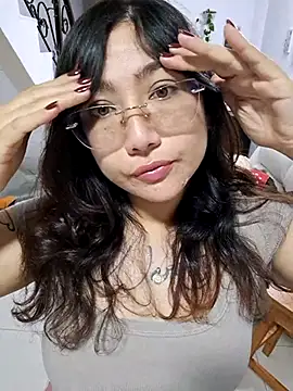 Snapshot of Mia_Ruiz chatting on September 18, 2:35 am Mia Ruiz online show from September 18, 2:35 am