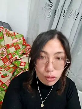 Snapshot of Mia_Ruiz chatting on October 25, 2:08 am Mia Ruiz online show from October 25, 2:08 am