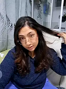 Snapshot of Mia_Ruiz chatting on October 28, 2:15 am Mia Ruiz online show from October 28, 2:15 am