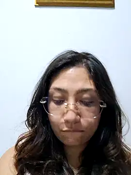 Snapshot of Mia_Ruiz chatting on October 31, 2:12 am Mia Ruiz online show from October 31, 2:12 am