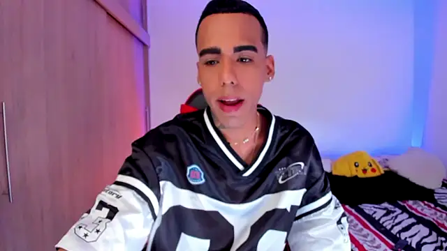 aldrinwhite online show from February 27, 6:52 pm