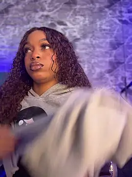 Snapshot of Melany_Williams chatting on March 2, 1:18 pm Melany Williams online show from March 2, 1:18 pm