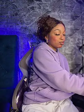 Melany Williams online show from March 25, 12:44 pm