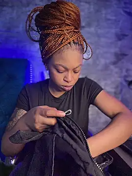 Melany Williams online show from April 7, 12:49 pm