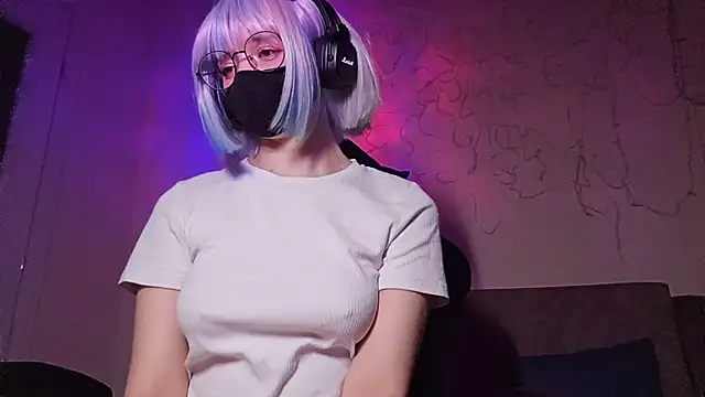 Snapshot of DanaWard chatting on September 22, 9:28 pm DanaWard online show from September 22, 9:28 pm