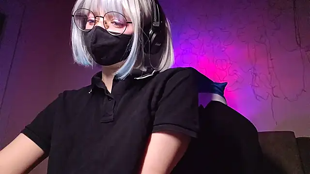 Snapshot of DanaWard chatting on October 28, 9:28 pm DanaWard online show from October 28, 9:28 pm