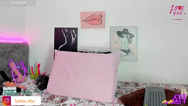 BarbieHotLaura online show from November 22, 6:40 pm