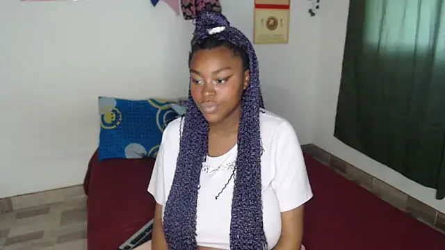 Snapshot of lyssyhorny chatting on March 4, 6:39 pm lyssyhorny online show from March 4, 6:39 pm