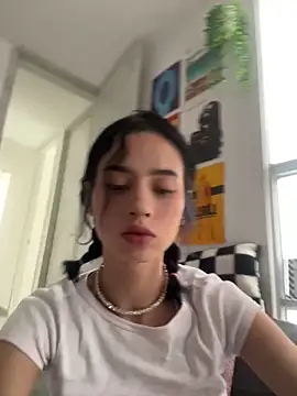 Snapshot of salome-brown chatting on May 23, 10:14 pm salome-brown online show from May 23, 10:14 pm