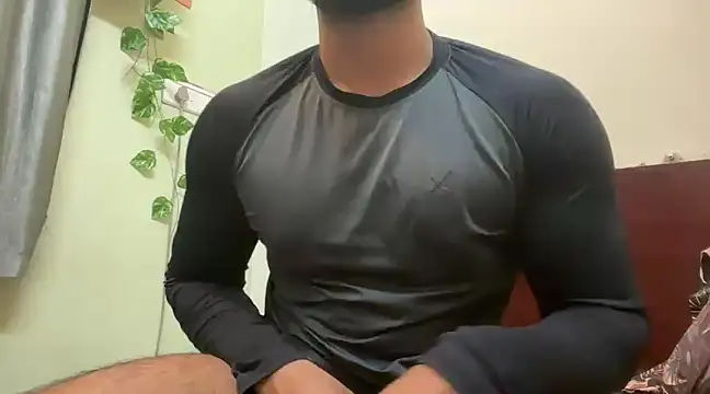 SumitPandey789 online show from February 19, 7:59 pm