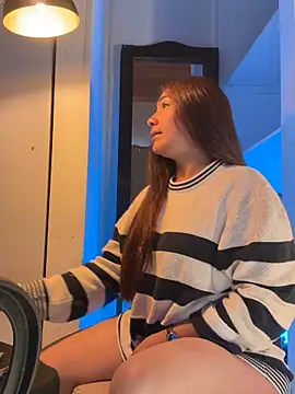 emmily d online show from April 10, 6:12 pm