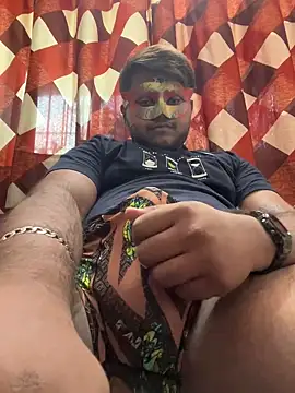 mr AV online show from February 10, 7:04 am