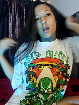 Snapshot of Nicole420squirt chatting on December 11, 5:04 pm Nicole420squirt online show from December 11, 5:04 pm