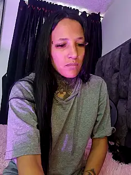 Snapshot of Nicole420squirt chatting on December 28, 3:59 pm Nicole420squirt online show from December 28, 3:59 pm