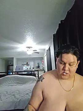 Snapshot of DevilDahm chatting on February 19, 3:35 am DevilDahm online show from February 19, 3:35 am