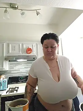 Snapshot of DevilDahm chatting on February 20, 7:03 pm DevilDahm online show from February 20, 7:03 pm