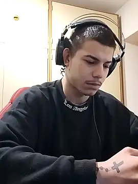 BigDickEnrg7195 online show from February 21, 9:54 pm