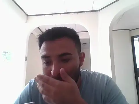 Snapshot of Lysamdro_Noctis chatting on November 17, 4:57 pm Lysamdro Noctis online show from November 17, 4:57 pm