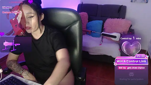 Snapshot of yeliana_sexxy chatting on January 24, 9:17 am yeliana sexxy online show from January 24, 9:17 am